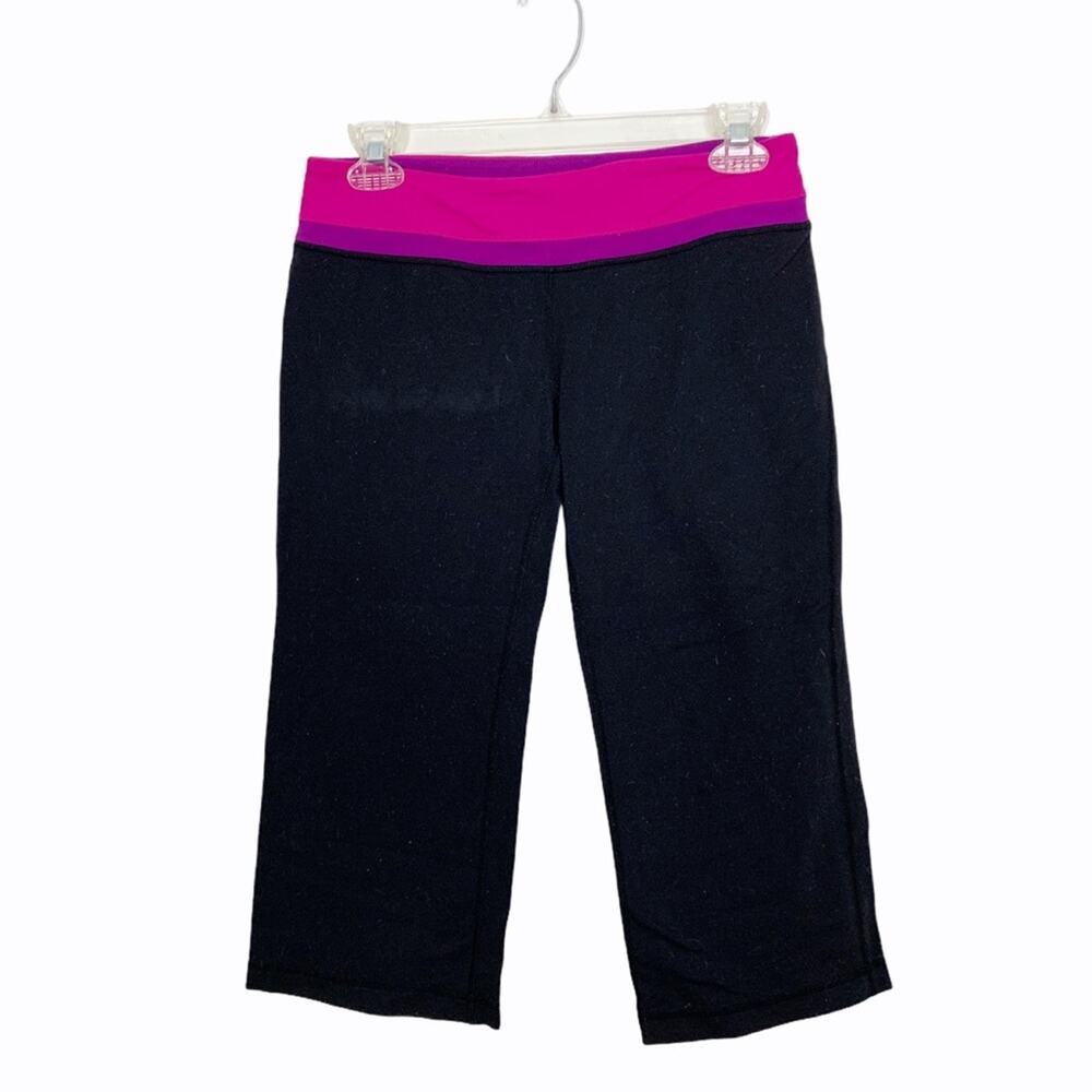 Lululemon Cropped Capri Athletic Pants Size 6